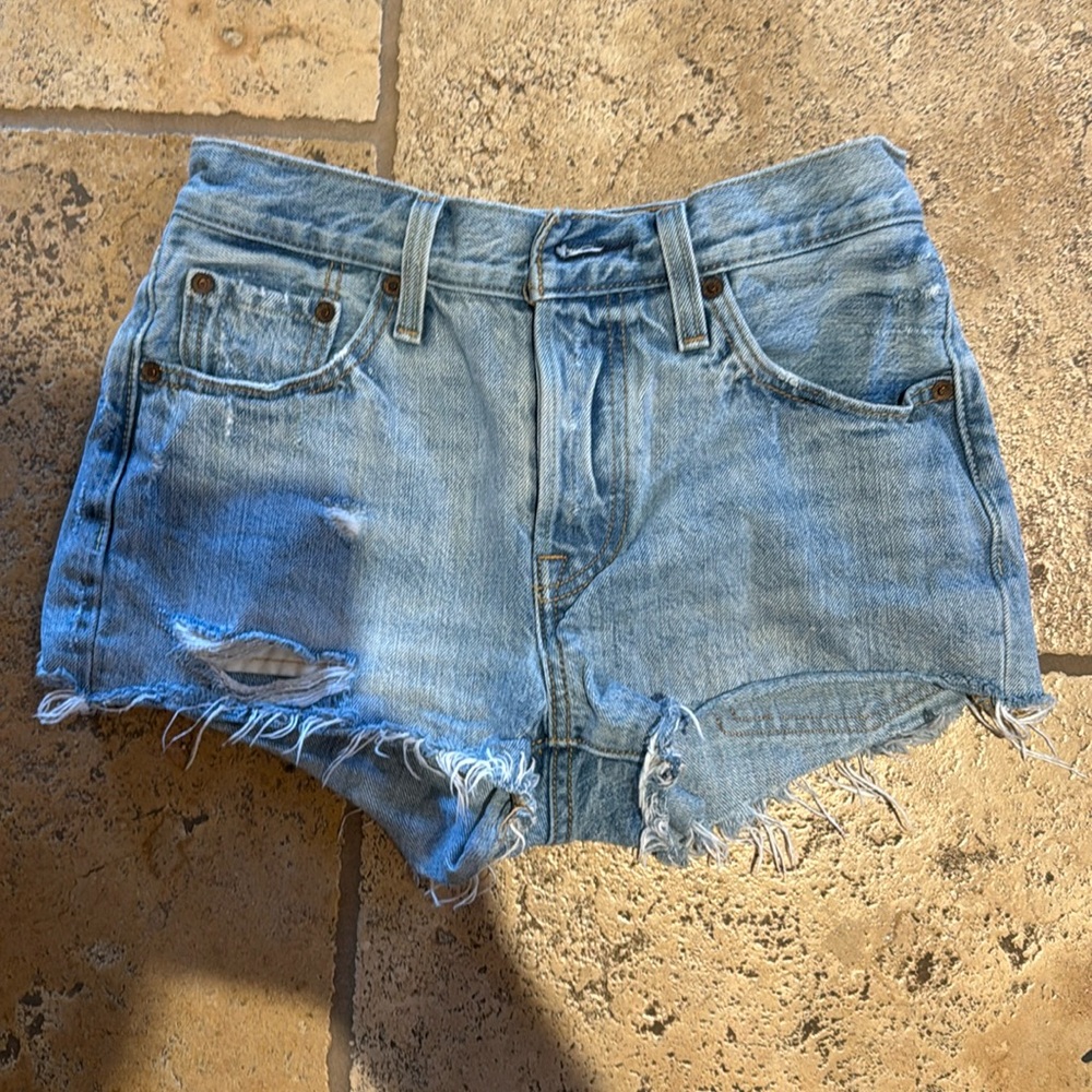 Levi’s 501 cutoff jeans shorts size 24 distressed heavy wash excellent used cond
